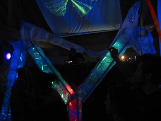 121. Deco28
