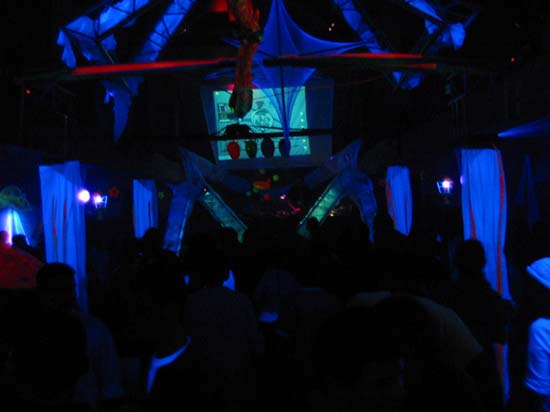124. Deco4